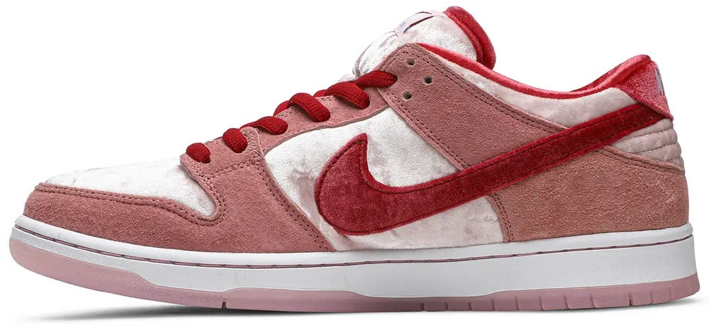 Valentine's Strange Love Skateboard Sneakers CT2552 Valentine's Strange Love Skateboard Sneakers CT2552