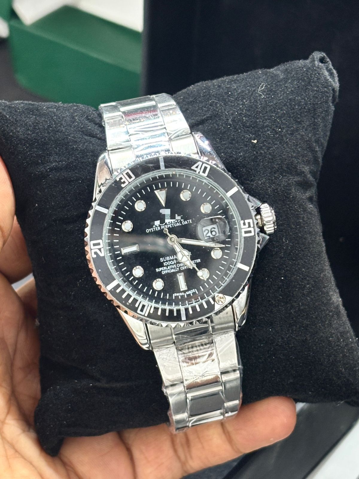 Men's Luxury Date Silver Black Dial Watch W7747 Men's Luxury Date Silver Black Dial Watch W7747