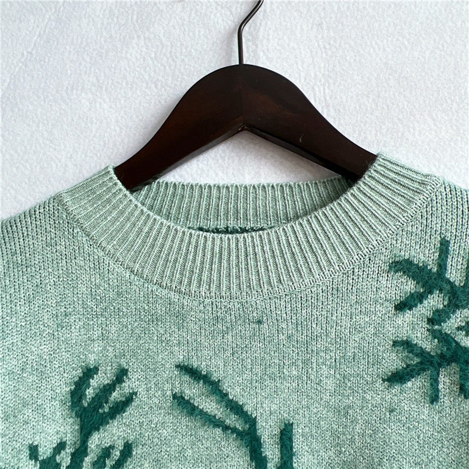 Reindeer Print Long Sleeve Pullover 58029 Reindeer Print Long Sleeve Pullover 58029