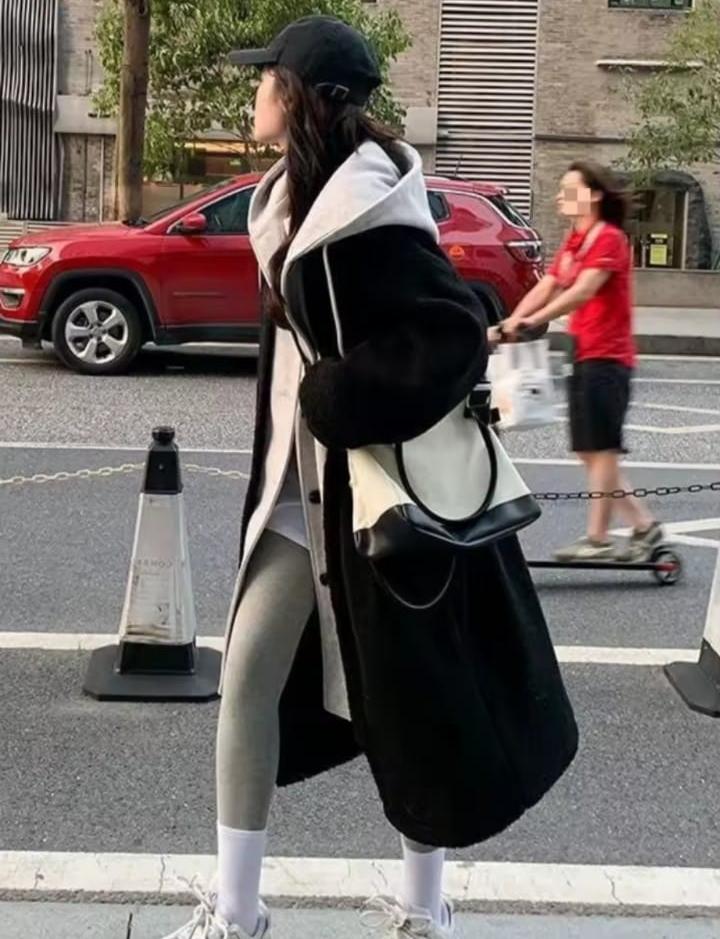 Women's Faux Lamb Wool Overcoat Hooded Cardigan Thick Jacket B-200481 Women's Faux Lamb Wool Overcoat Hooded Cardigan Thick Jacket B-200481