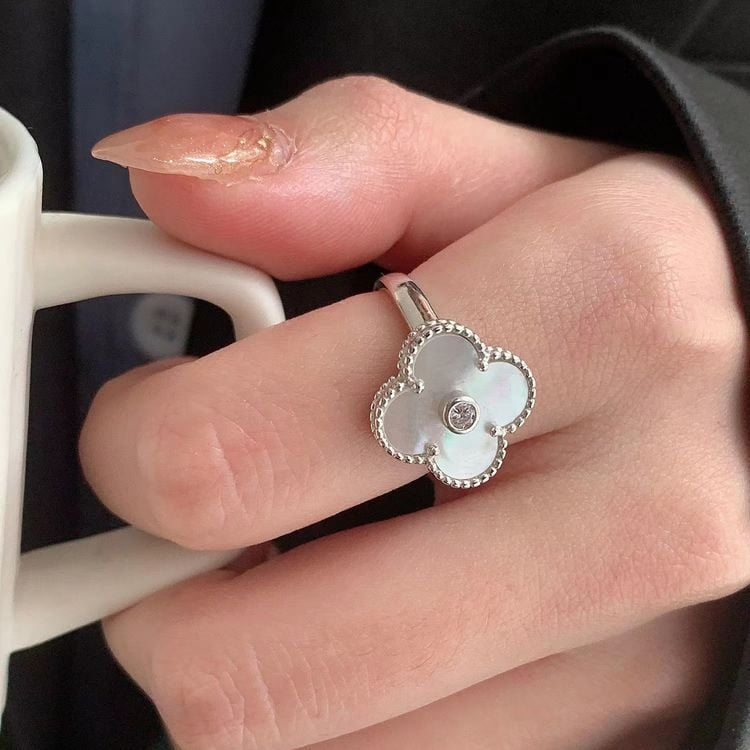 Ladies shell four- open ring - S4596916 Ladies shell four- open ring - S4596916