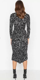 Women's Black Printed Pencil-Fit Skirt  S1832047 - TUZZUT Qatar Online Shopping