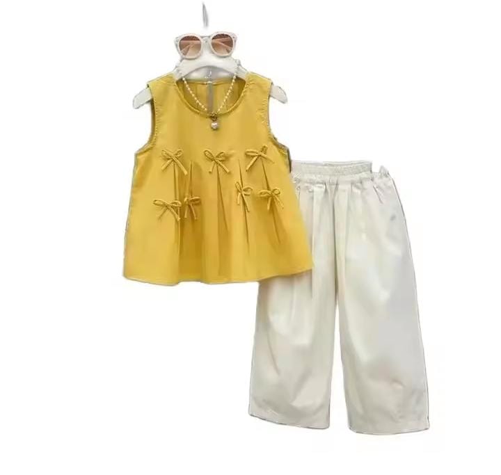 Girls Sleeveless Vest and Pants Set 570262 Girls Sleeveless Vest and Pants Set 570262