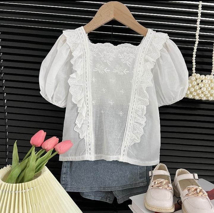 Girls Suit Lace Hollow Shirt Fake Two Denim Shorts 285166 Girls Suit Lace Hollow Shirt Fake Two Denim Shorts 285166