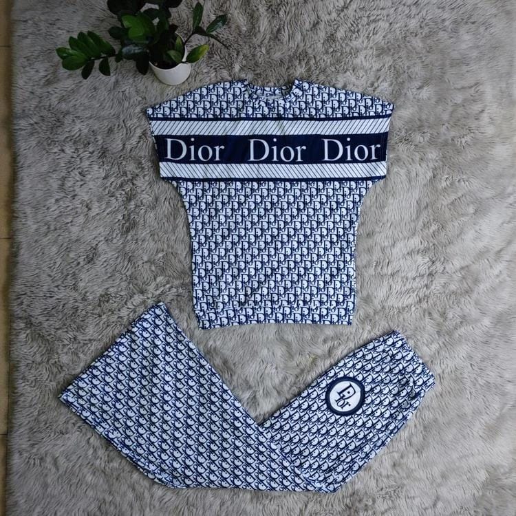 Piece Ladies Set for Short Sleeve and Long Pant S4657136 Piece Ladies Set for Short Sleeve and Long Pant S4657136
