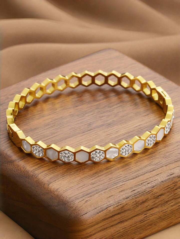 Luxury Stainless Steel Gold Hollow Bracelet DN2104 - TUZZUT Qatar Online Shopping