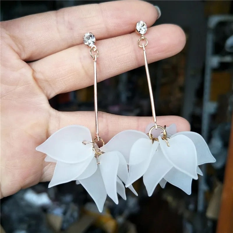 New Design Drop Earrings For Women Transparent Flower Rhinestone Long Chain Tassel Bead Pendant Earrings - TUZZUT Qatar Online Shopping