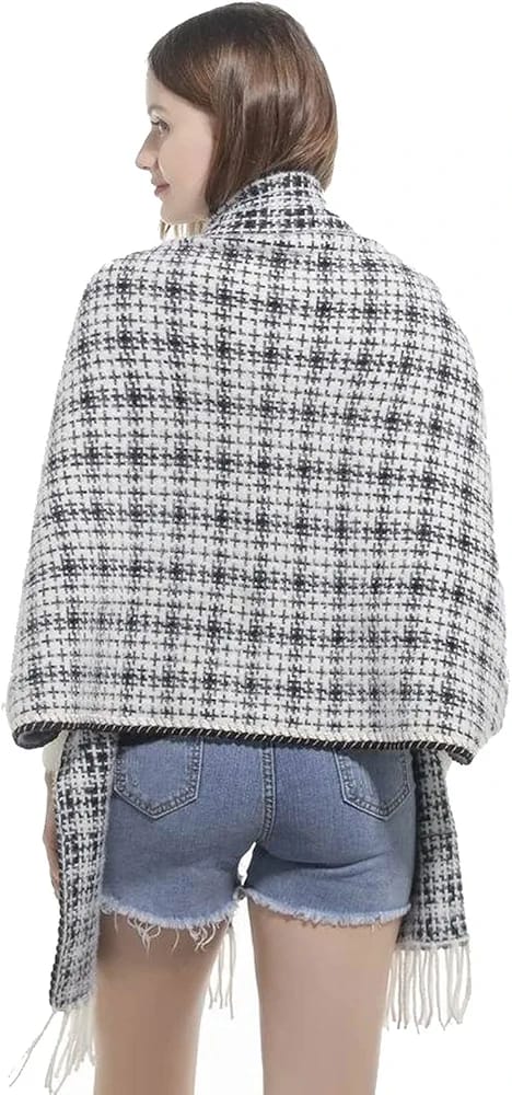 Women Pocket Shawl Woven Tassel Shawl B-381226 Women Pocket Shawl Woven Tassel Shawl B-381226