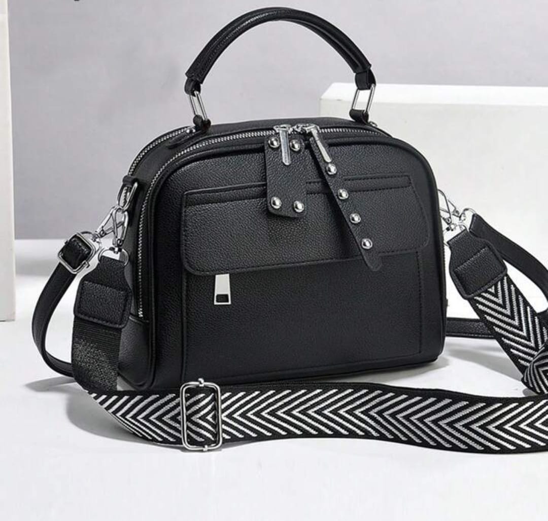 Large Capacity Multi-Pockets Leather Crossbody Bag B815 Large Capacity Multi-Pockets Leather Crossbody Bag B815