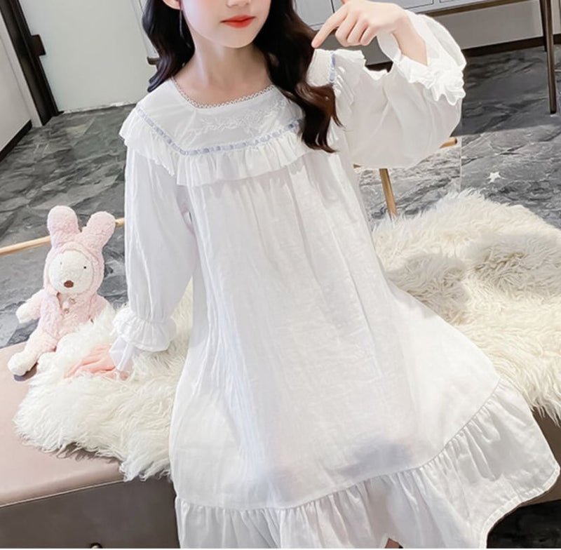 Women Sweet Long Nighty Vintage Laces Sleepwear 526813 (170cm)