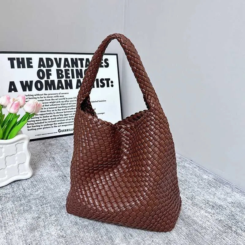 Women's Woven Venetaabottegas Handbag Handcrafted B-379410 - TUZZUT Qatar Online Shopping