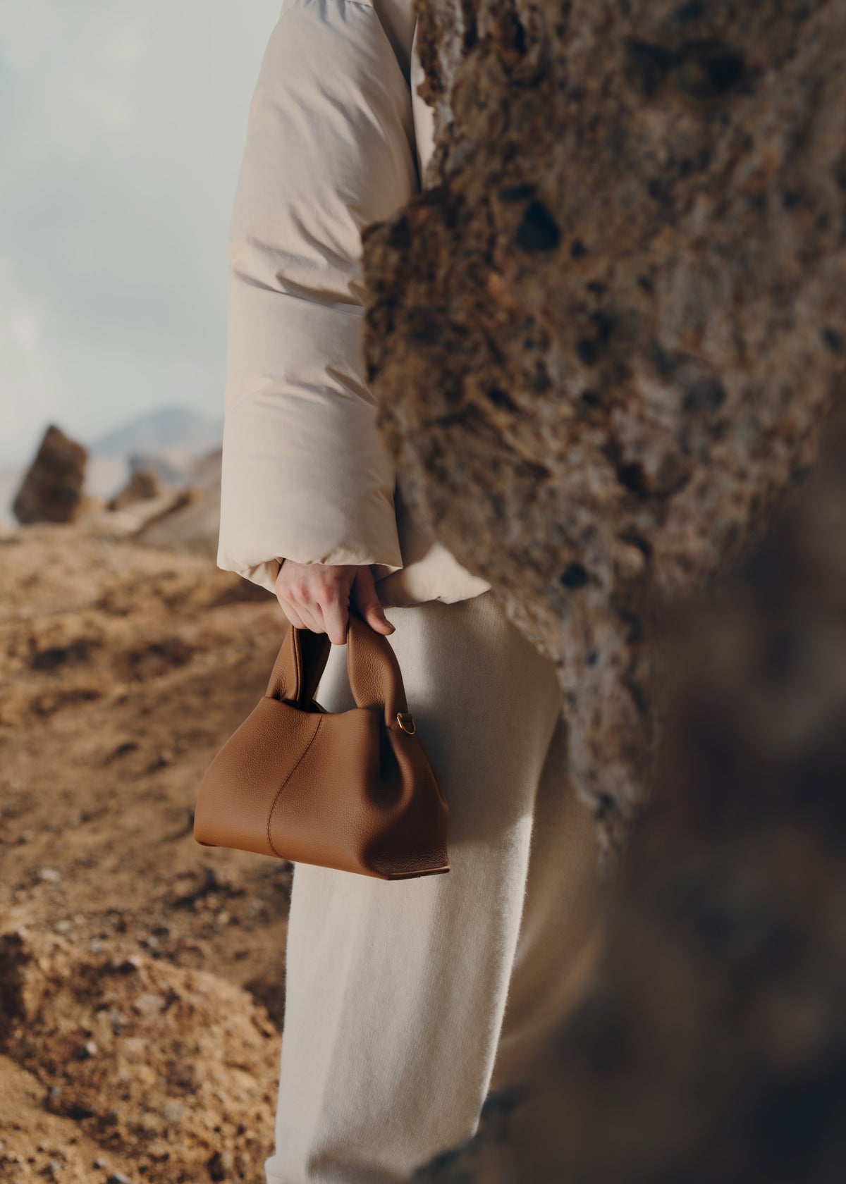Numéro Neuf Edition Textured Camel Bag B2010 Numéro Neuf Edition Textured Camel Bag B2010