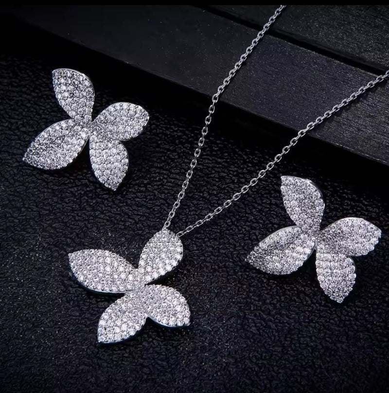 Women Fashion Silver Colour Necklace And Earrings S4527574 - TUZZUT Qatar Online Shopping