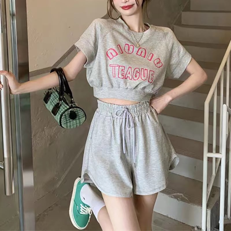 2 Pcs Women's Short Sleeve Letter/Number Shorts Set 427953 2 Pcs Women's Short Sleeve Letter/Number Shorts Set 427953