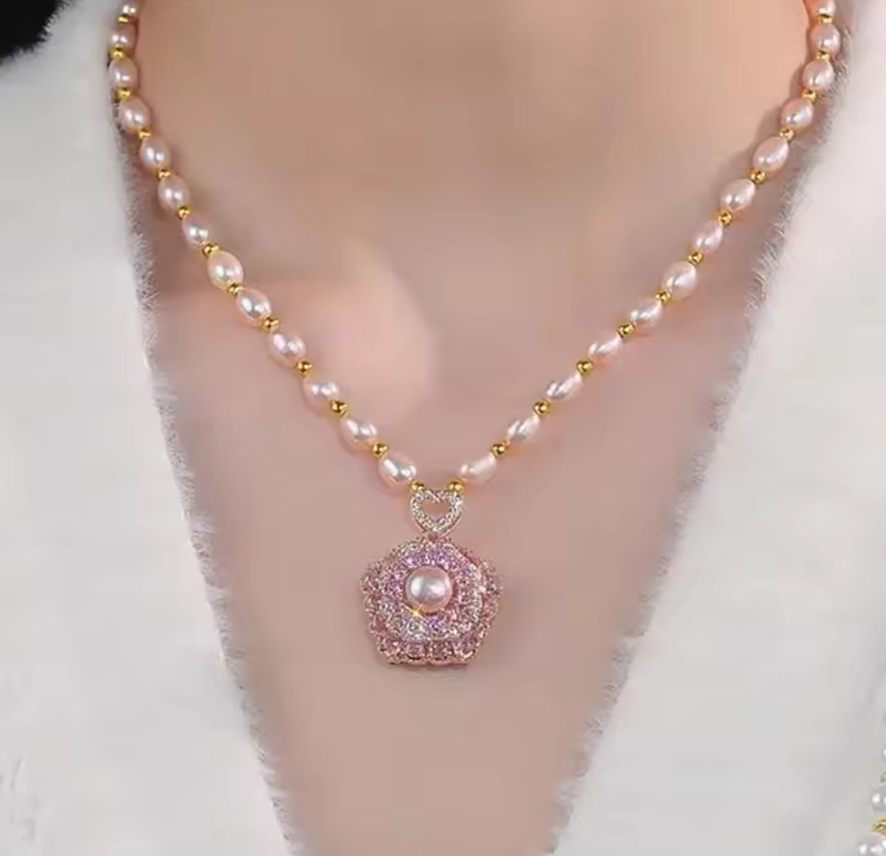 Light Luxury Simple Zircon Flower Imitation Pearl Pendant Necklace S468931 Light Luxury Simple Zircon Flower Imitation Pearl Pendant Necklace S468931
