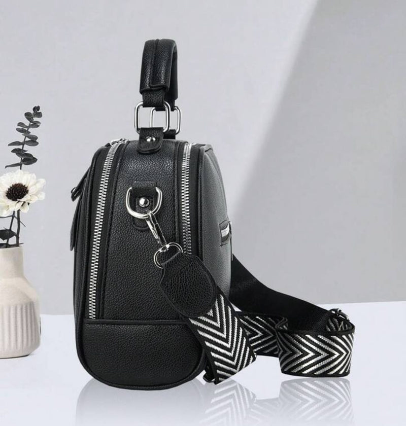 Large Capacity Multi-Pockets Leather Crossbody Bag B815 - TUZZUT Qatar Online Shopping