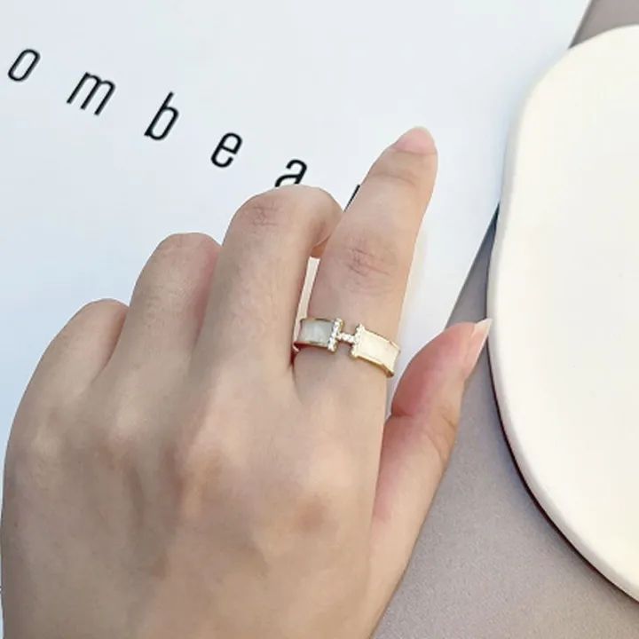 Fashion Jewelry Shop Letter H Letter Ring -S4924338 Fashion Jewelry Shop Letter H Letter Ring -S4924338