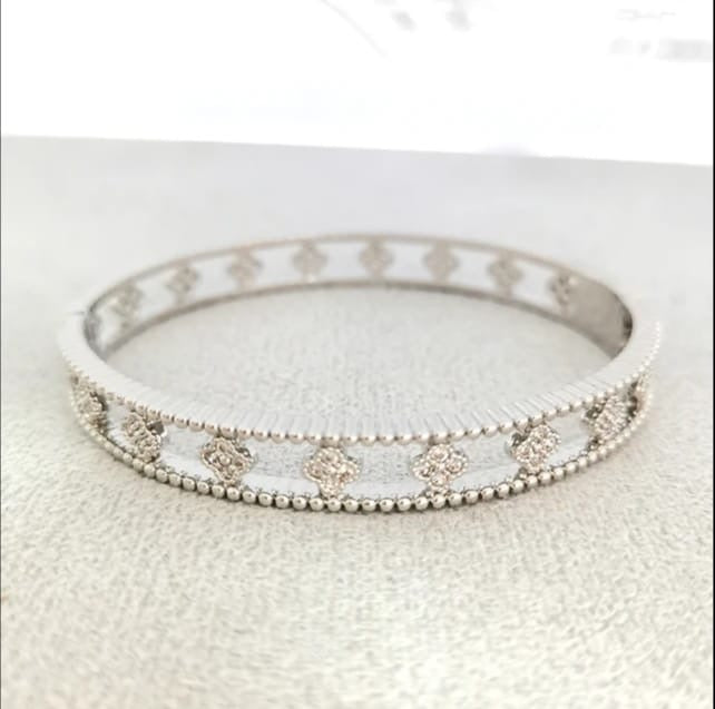 Luxury Zircon Star Bracelet X723120 Luxury Zircon Star Bracelet X723120
