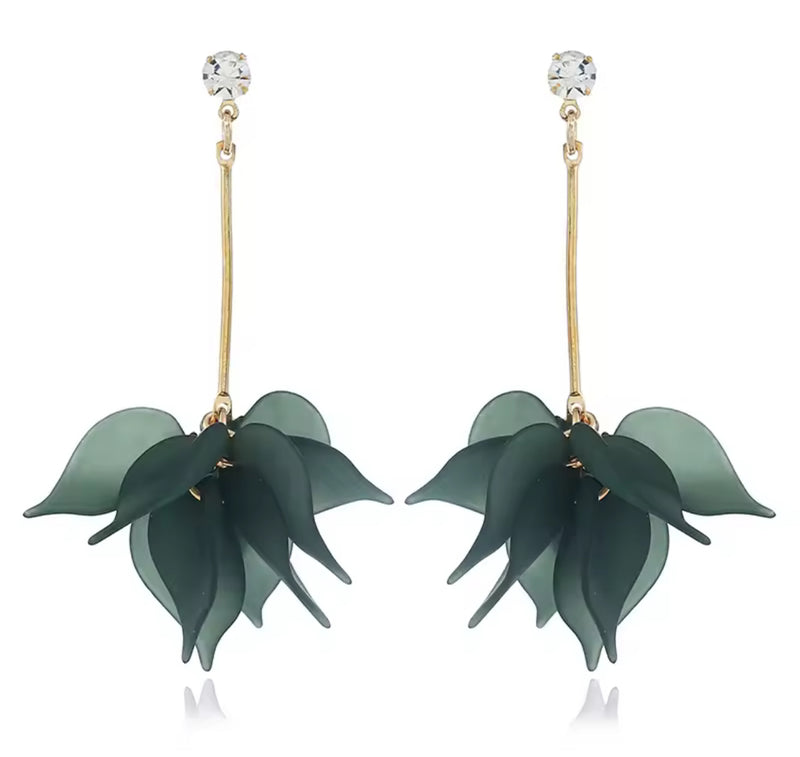 New Design Drop Earrings For Women Transparent Flower Rhinestone Long Chain Tassel Bead Pendant Earrings B-54132 - TUZZUT Qatar Online Shopping