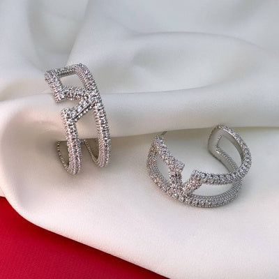 Garavani Luxury Earrings V828 - TUZZUT Qatar Online Shopping