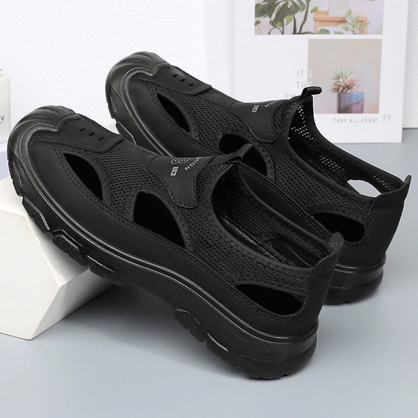 Men's Closed Toe Sandals BS72 Men's Closed Toe Sandals BS72