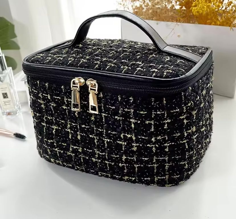 New Women's Bag Knitted Style Makeup Bag Portable Makeup Bag S4835491 New Women's Bag Knitted Style Makeup Bag Portable Makeup Bag S4835491