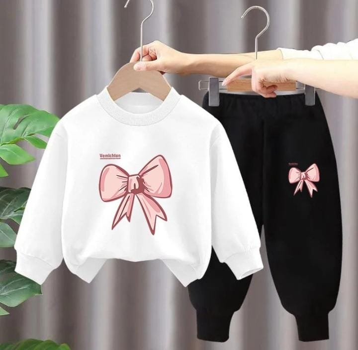Girls 2-piece long-sleeved top and pants set 584878 Girls 2-piece long-sleeved top and pants set 584878