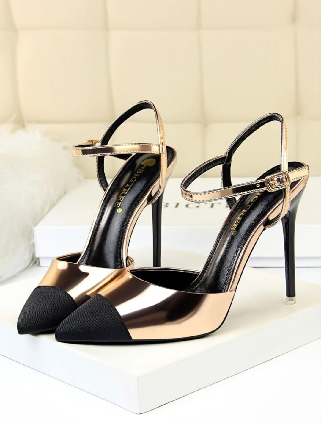 Two Tone Stiletto Heels Sandal HS86 Two Tone Stiletto Heels Sandal HS86
