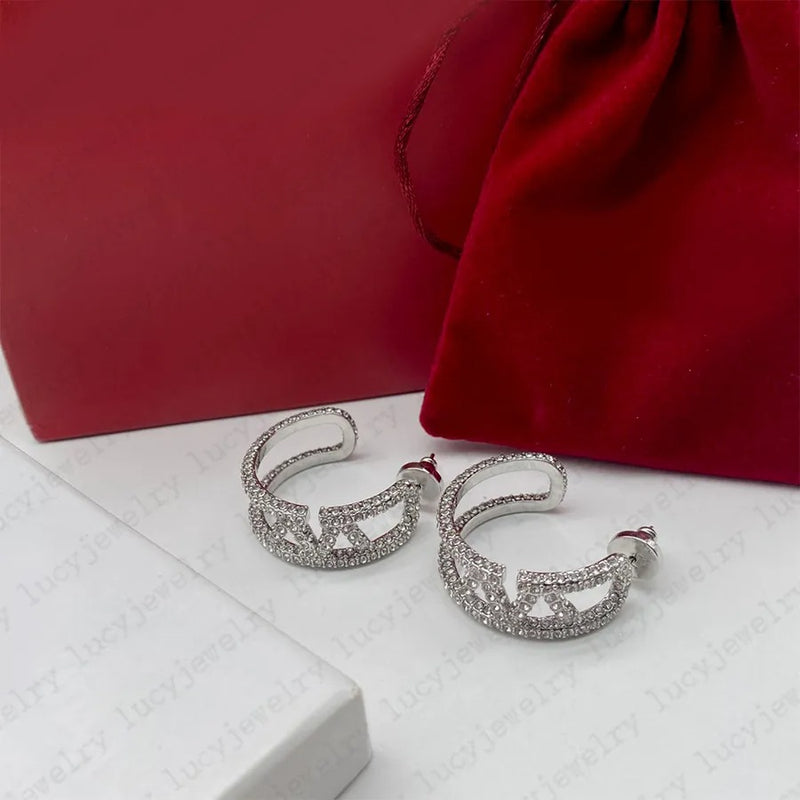 Garavani Luxury Earrings V828 - TUZZUT Qatar Online Shopping