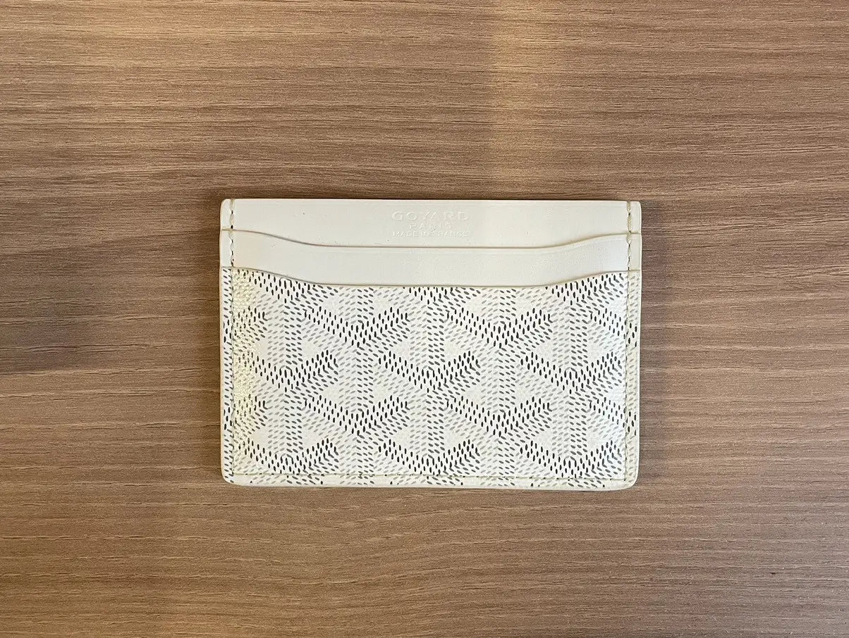White Card Holder G74 White Card Holder G74
