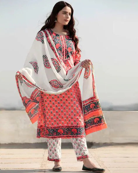 Women Cotton Mix Floral Printed Kurta Pant Dupatta Set - TPS459