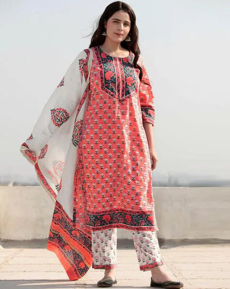 Women Cotton Mix Floral Printed Kurta Pant Dupatta Set - TPS459