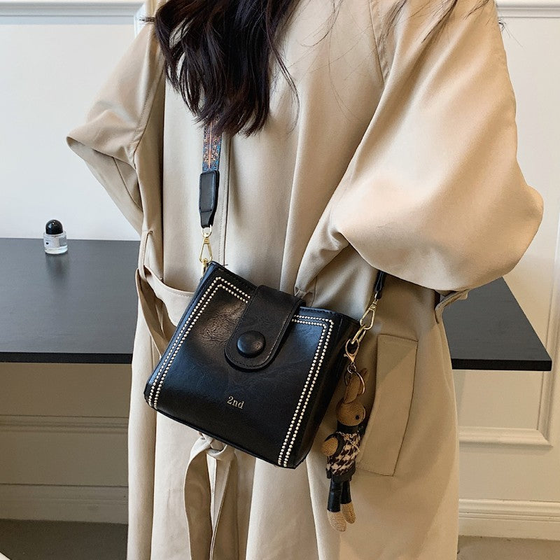 Pu Leather Bucket Shape Handbag B-381309 Pu Leather Bucket Shape Handbag B-381309