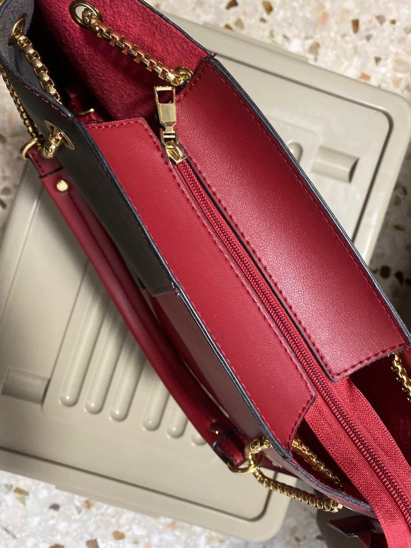 3 Piece Red & Black Handbag 1918 3 Piece Red & Black Handbag 1918
