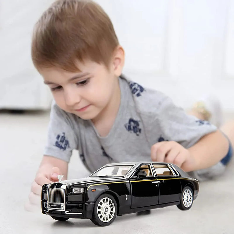 Diecast Cars 1:32 Scale Rolls-Royce Phantom Model Car with Sound and Light for Kids 005405002 - Silver