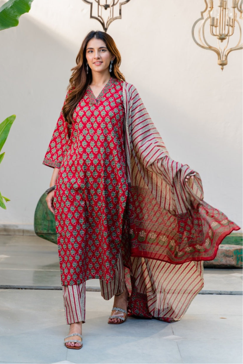 Women Cotton Mix Kurta Pant Dupatta Set - TPS300 Women Cotton Mix Kurta Pant Dupatta Set - TPS300