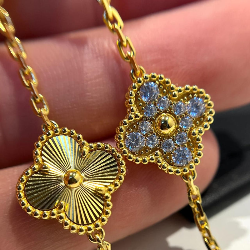 Womens Bracelet Gold Diamond V5214 - TUZZUT Qatar Online Shopping