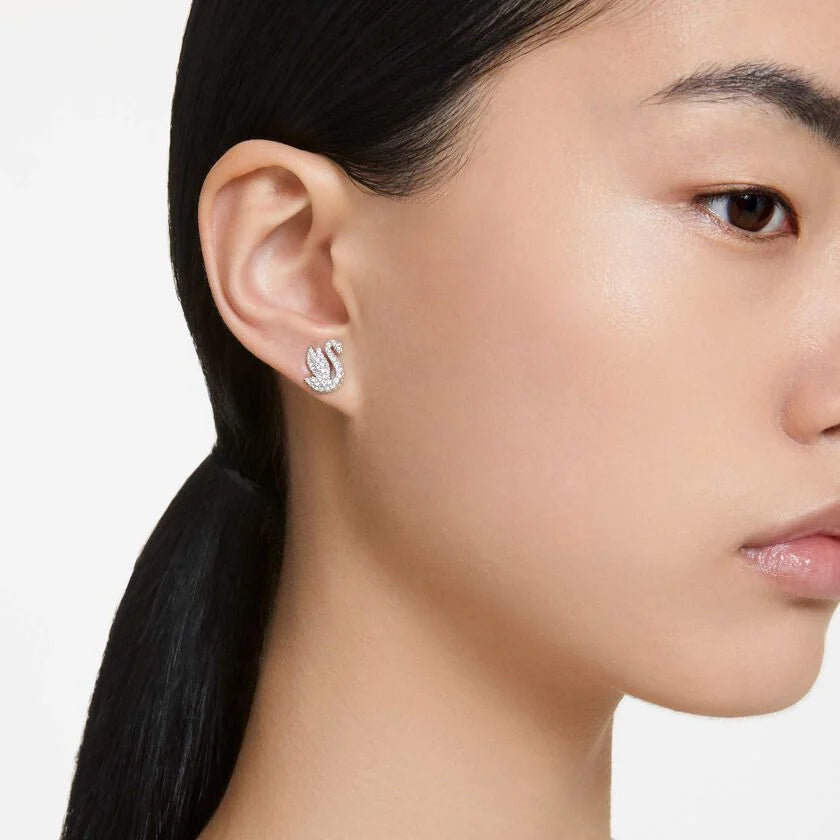 Swan Stud Earrings DN2061 Swan Stud Earrings DN2061