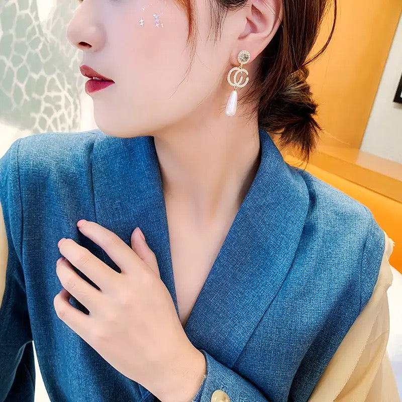 Pearl Earrings Letter Style For Women X4501783 Pearl Earrings Letter Style For Women X4501783