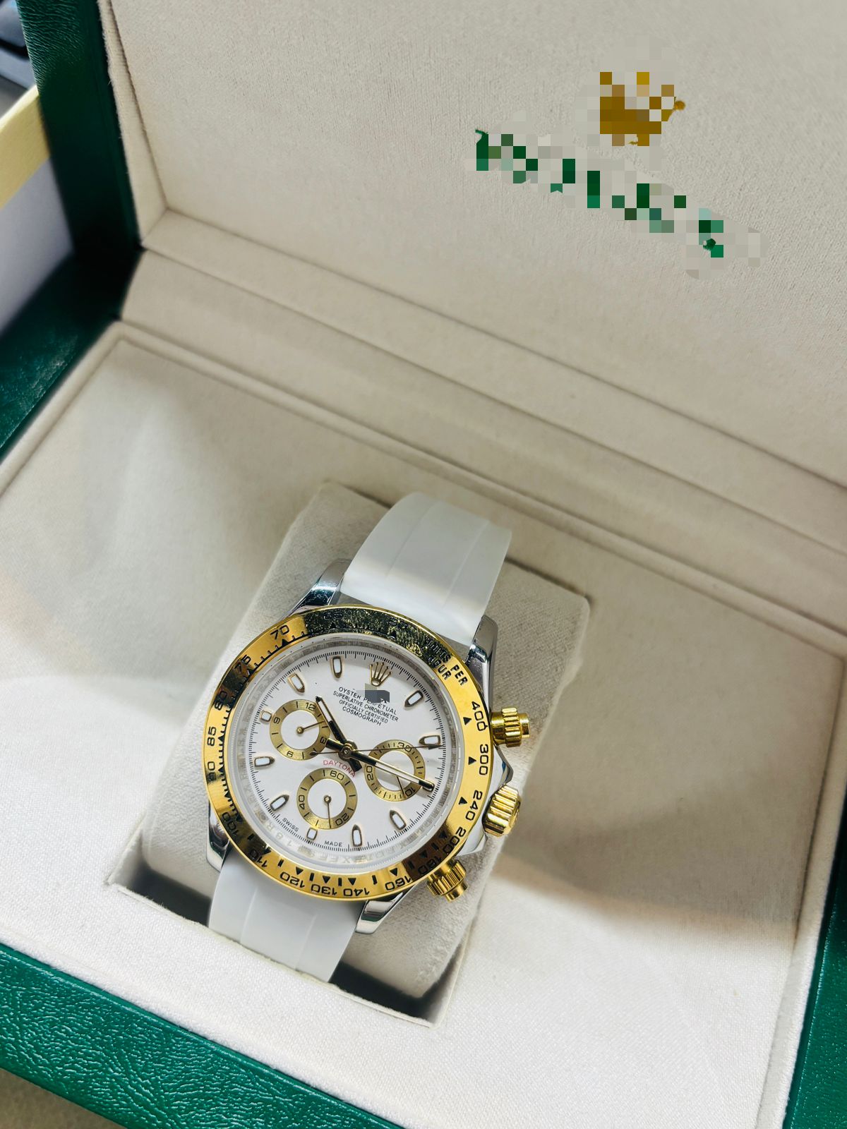 Luxury Day-Date Green Dial White Strap Watch O15248 Luxury Day-Date Green Dial White Strap Watch O15248