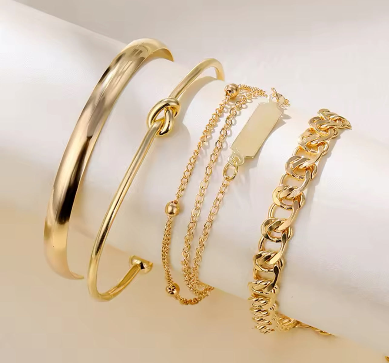 4pcs Women's Bracelets 544800 4pcs Women's Bracelets 544800