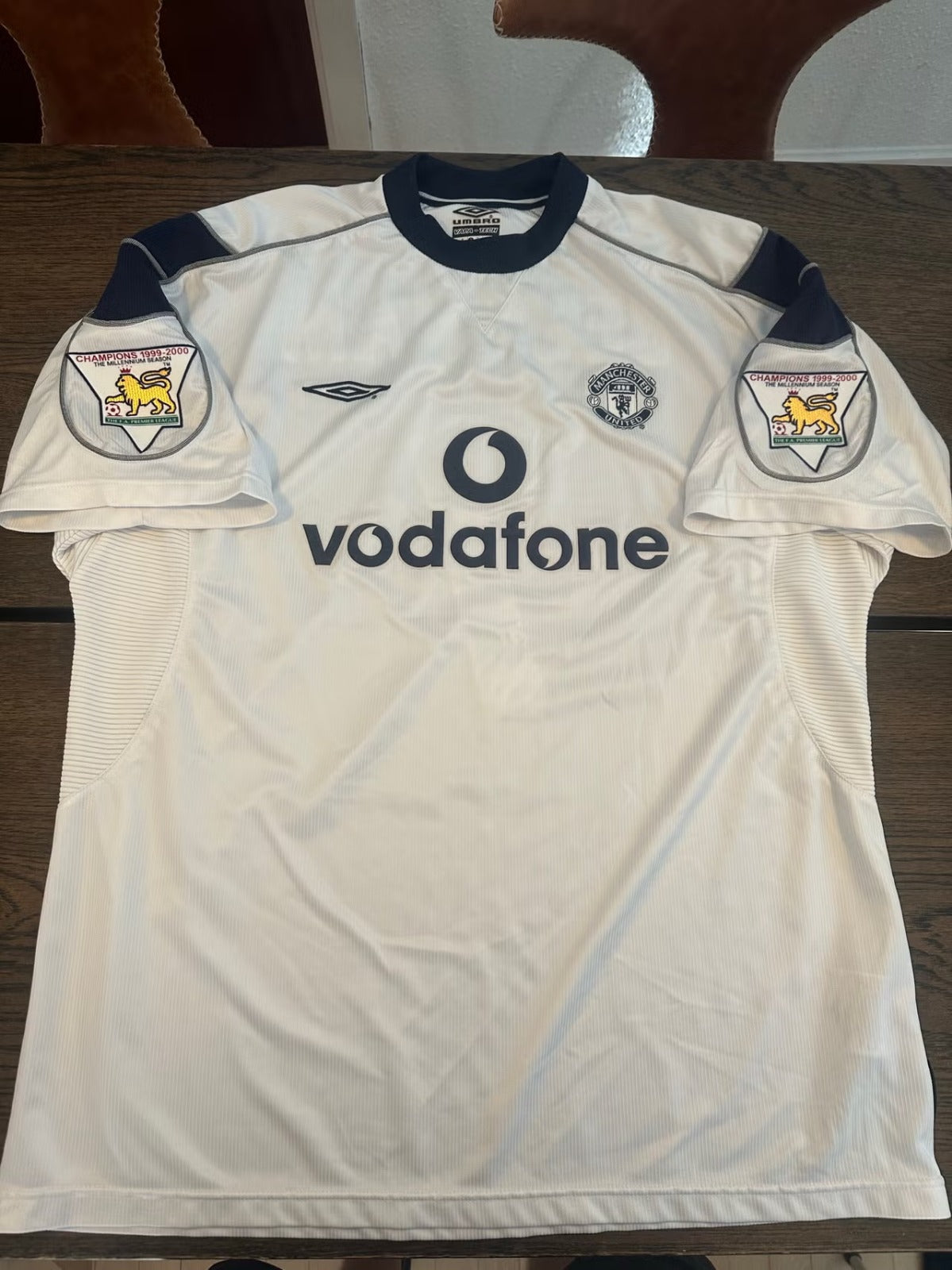Manchester United Champions 1999-2000 Jersy WANJO 047603