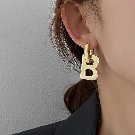 B Letter Dangle Earrings S4803474