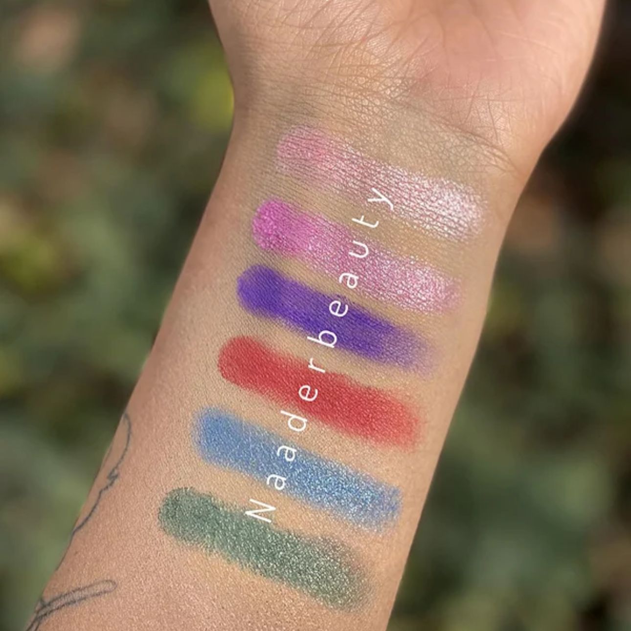 IGOODCO 28-Color Stronate Dream Eyeshadow&Face Palette IGOODCO 28-Color Stronate Dream Eyeshadow&Face Palette