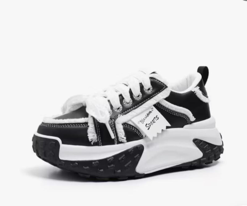 Thick Soled Athletic Casual Shoes YSG2622 - TUZZUT Qatar Online Shopping