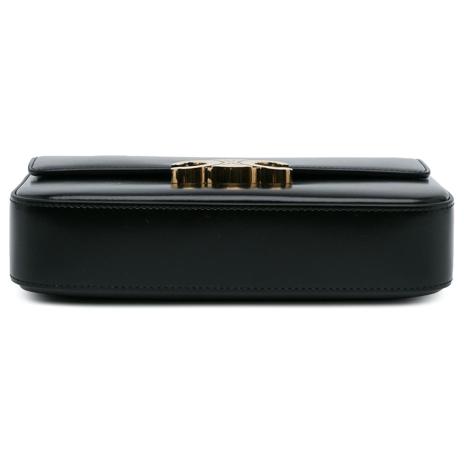 Claude Shoulder Bag B2006 Claude Shoulder Bag B2006