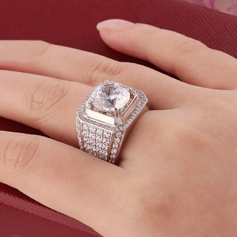 White Stone Stylish Ring for Men X627163 - TUZZUT Qatar Online Shopping