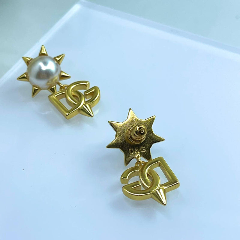 DG Letter Womens Earrings S074266 - TUZZUT Qatar Online Shopping