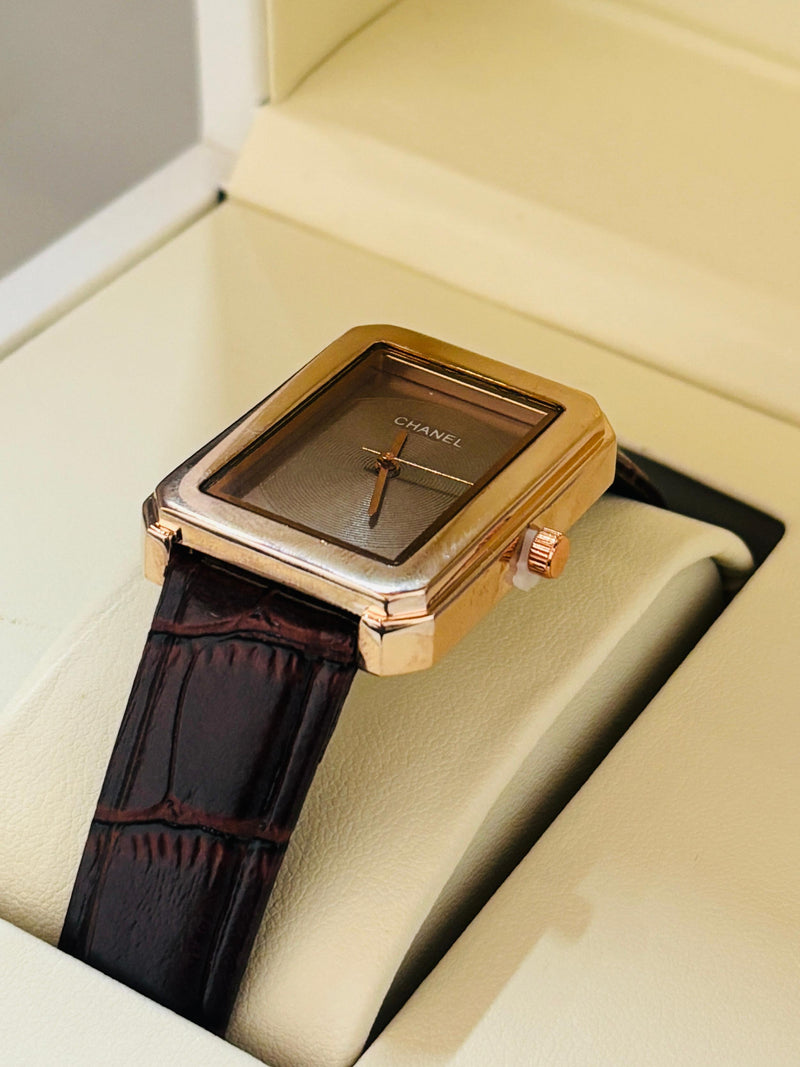 Girl Friend Leather Quartz Watch CH0099 - TUZZUT Qatar Online Shopping