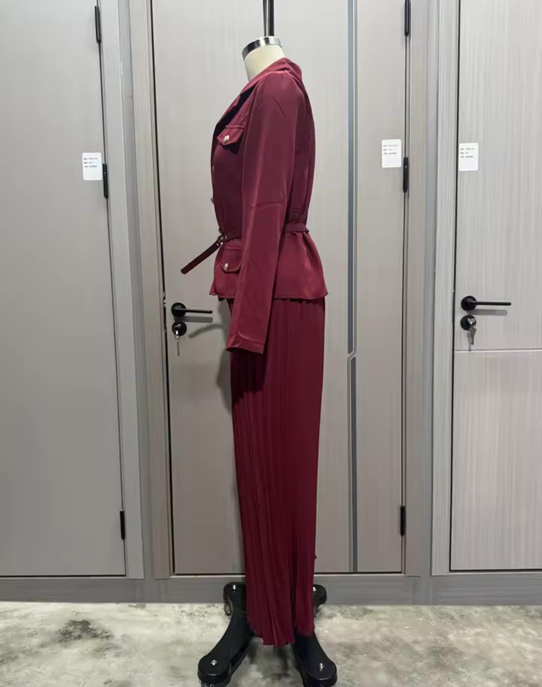Women Solid Luxury Long Sleeve Maxi Skirt Suit B-365114 Women Solid Luxury Long Sleeve Maxi Skirt Suit B-365114